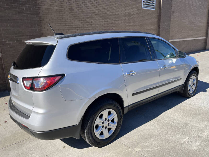 2017 Chevrolet Traverse LS