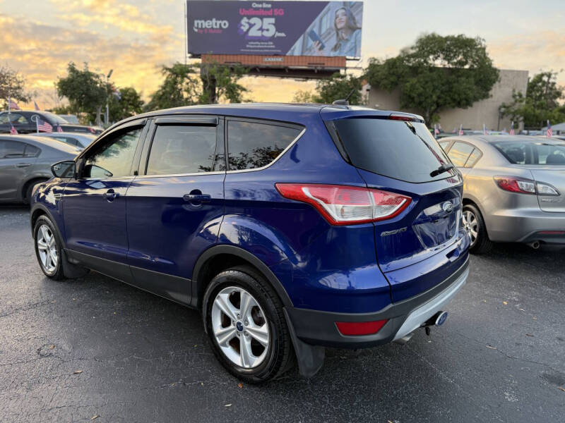 2015 Ford Escape SE