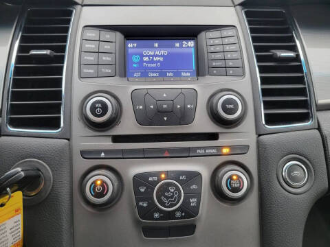 2017 Ford Taurus SEL