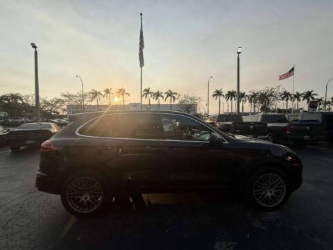 2016 Porsche Cayenne S