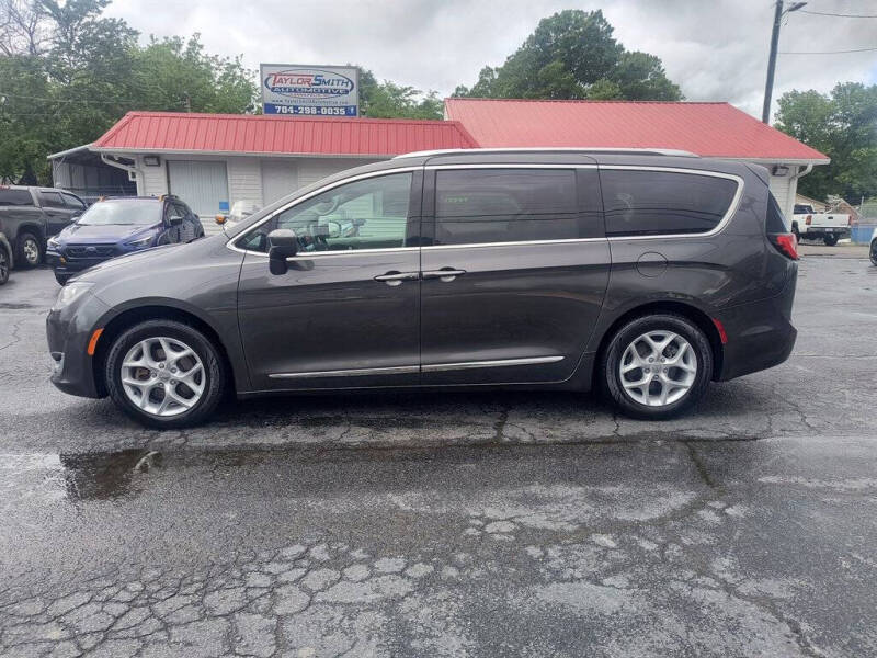 2018 Chrysler Pacifica Touring L Plus