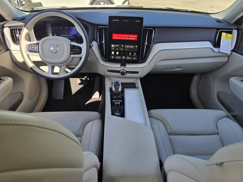 2026 Volvo XC60 B5 Ultra