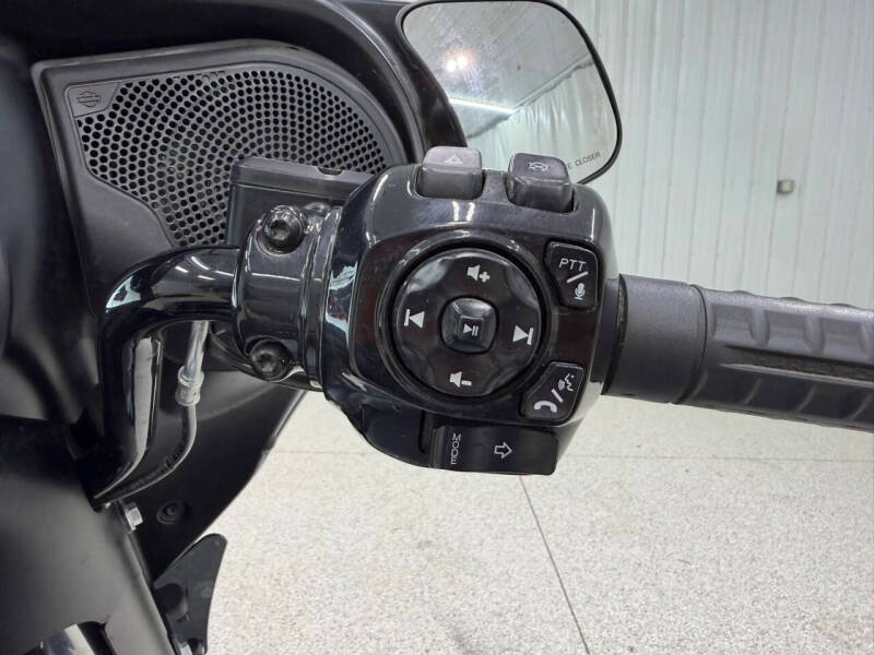 2024 Harley-Davidson Street Glide