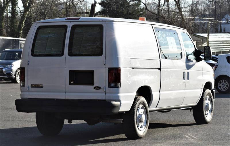 2008 Ford E-Series E-250