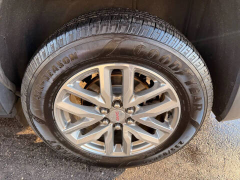 2018 GMC Acadia SLE-2