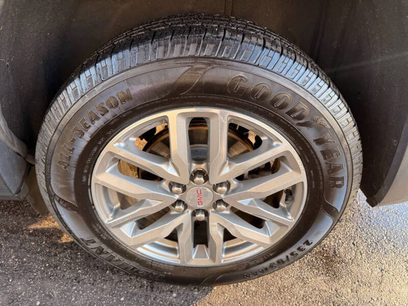 2018 GMC Acadia SLE-2