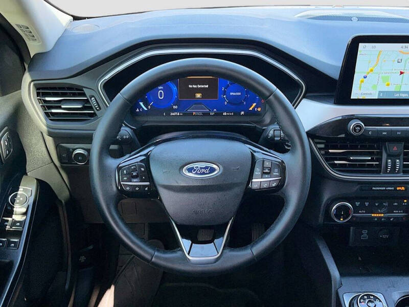 2022 Ford Escape SEL