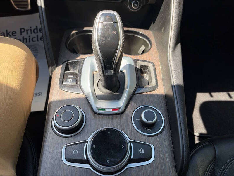 2022 Alfa Romeo Giulia