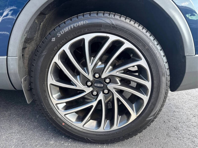 2020 Lincoln Nautilus Reserve