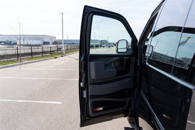 2021 Chevrolet Express 2500