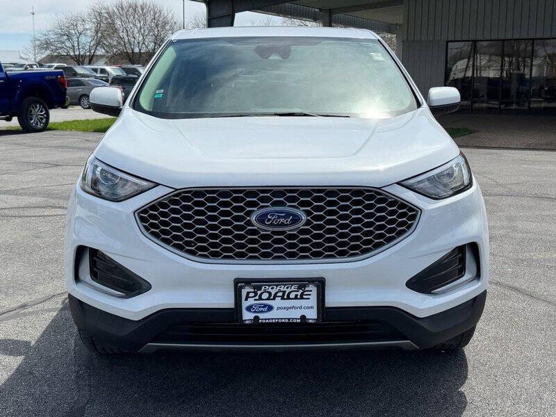 2023 Ford Edge