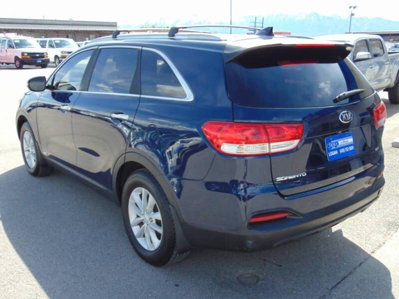2017 Kia Sorento LX