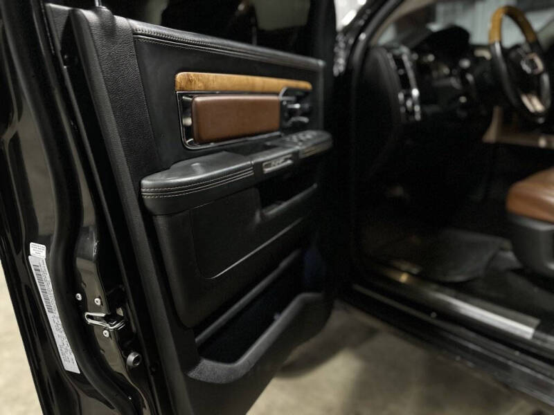 2016 RAM 2500 Laramie Longhorn