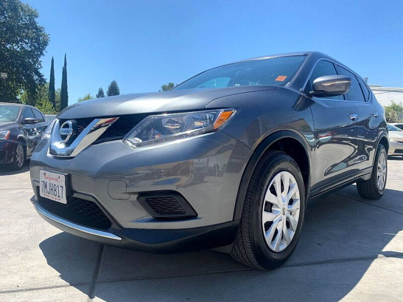 2015 Nissan Rogue for sale at ALI'S AUTO GALLERY LLC in Sacramento CA