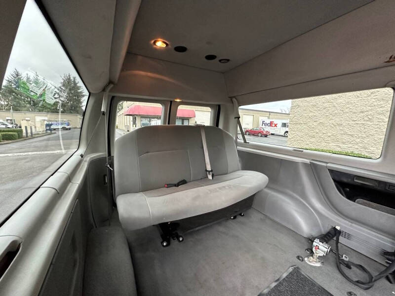 2008 Ford E-Series E-150 XLT