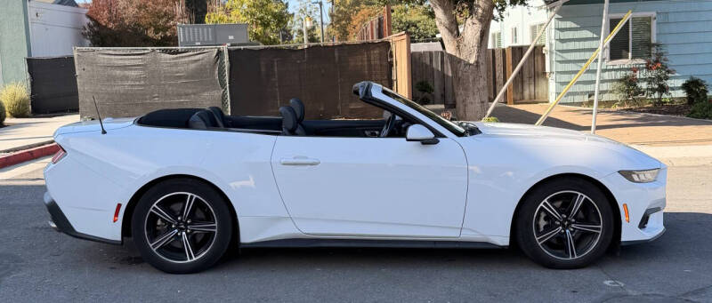 2024 Ford Mustang EcoBoost Premium