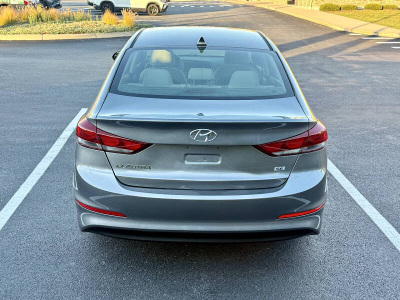 2017 Hyundai Elantra SE