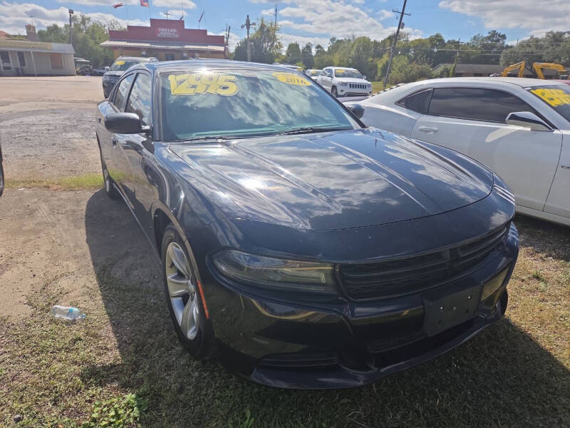 2016 Dodge Charger SXT's photo