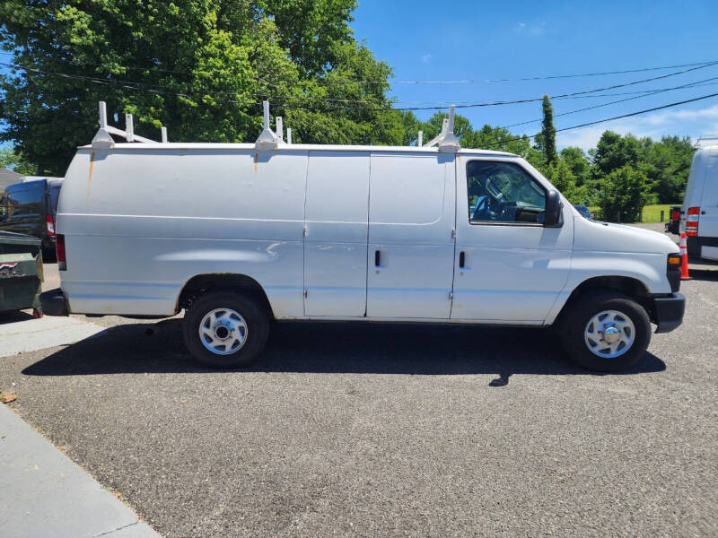 2011 Ford E-Series E-350 SD