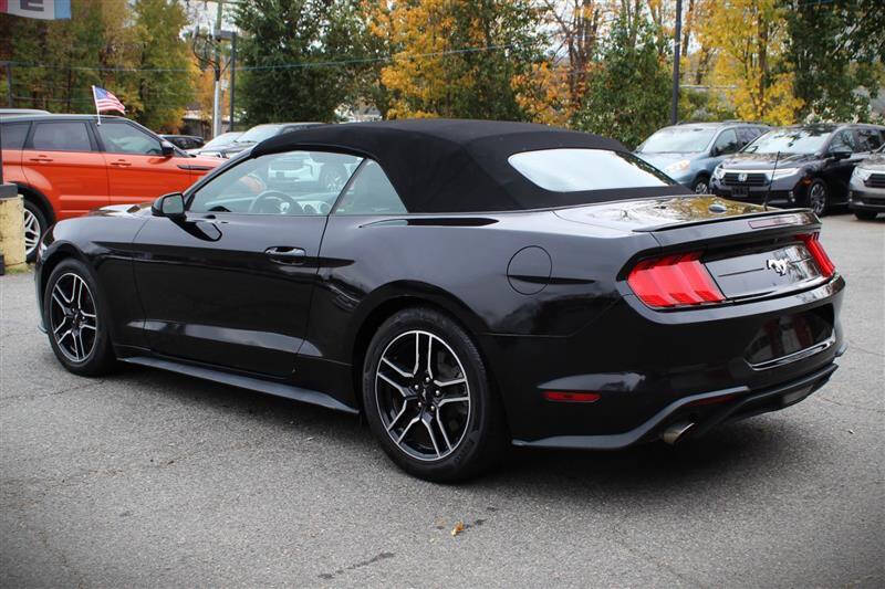 2021 Ford Mustang EcoBoost