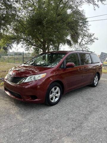2013 Toyota Sienna for sale at Link Car Auto Sales in Fort Myers FL