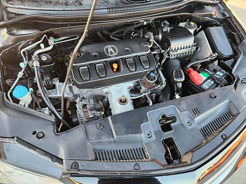 2013 Acura ILX 2.0L w/Premium