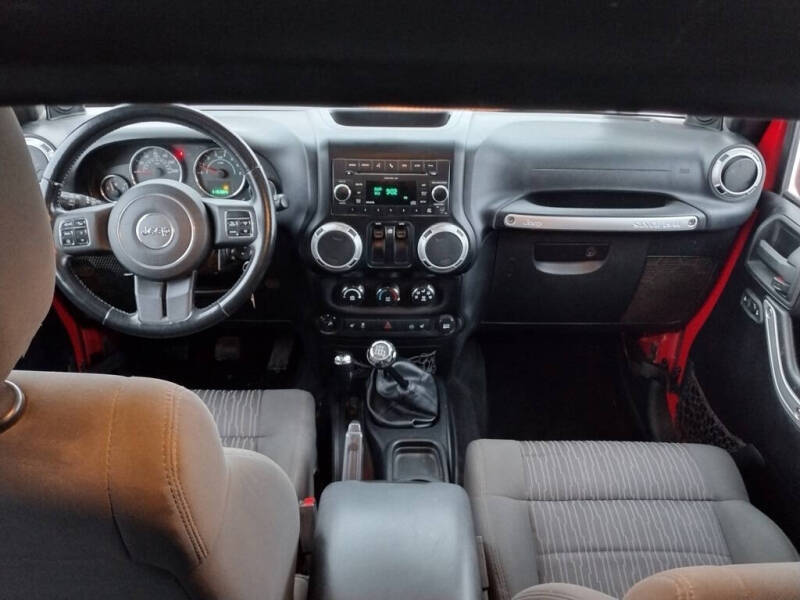 2011 Jeep Wrangler Sahara