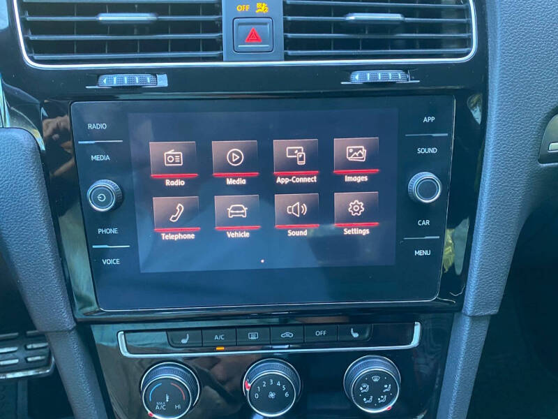 2018 Volkswagen Golf GTI S