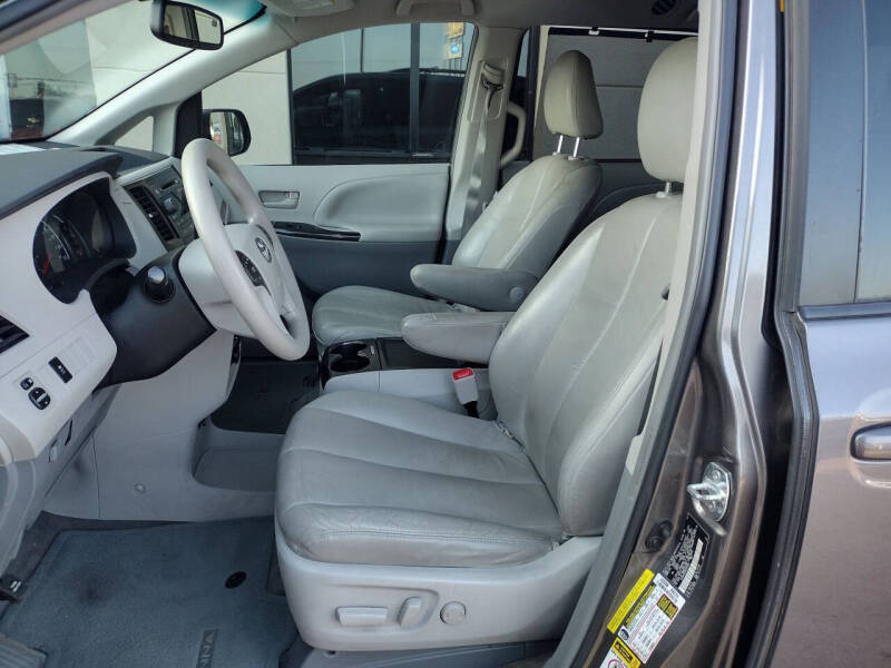 2013 Toyota Sienna