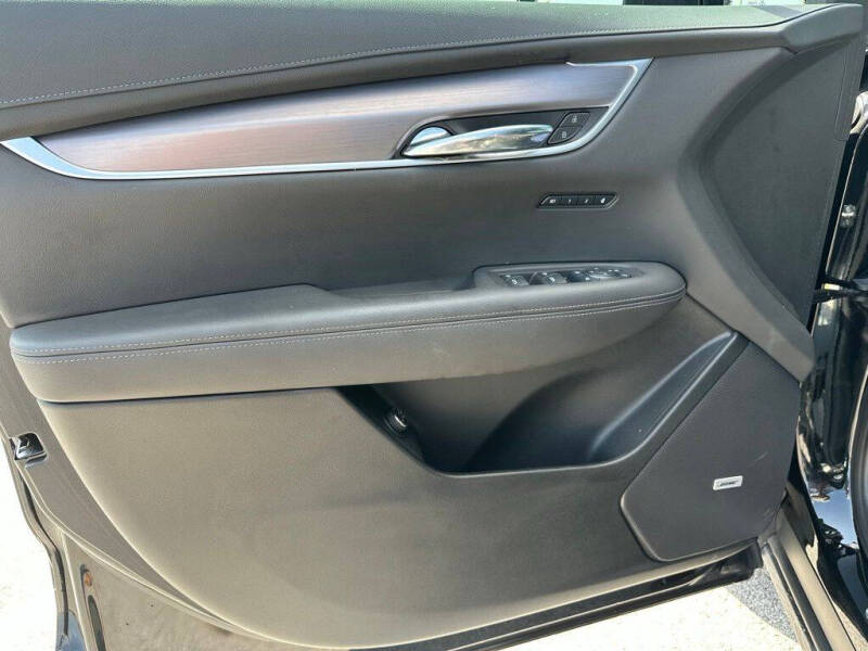 2024 Cadillac XT6 Luxury