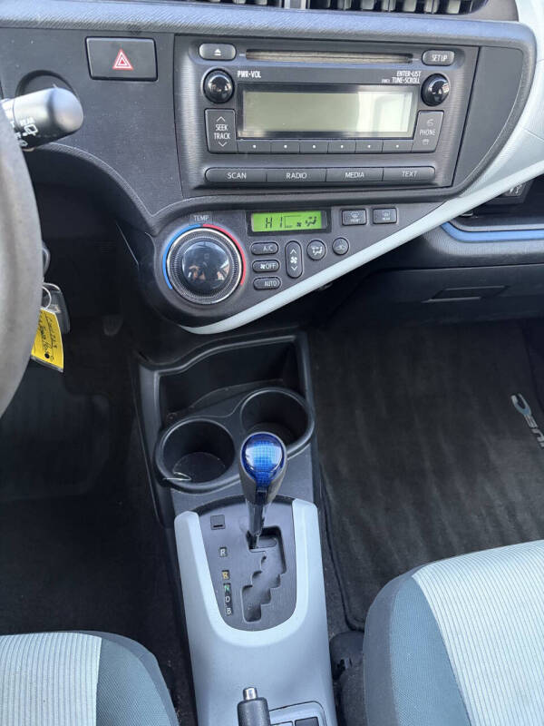 2012 Toyota Prius c Four