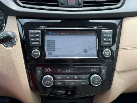 2017 Nissan Rogue SL