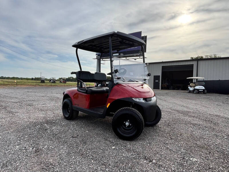 2025 E-Z-GO Valor