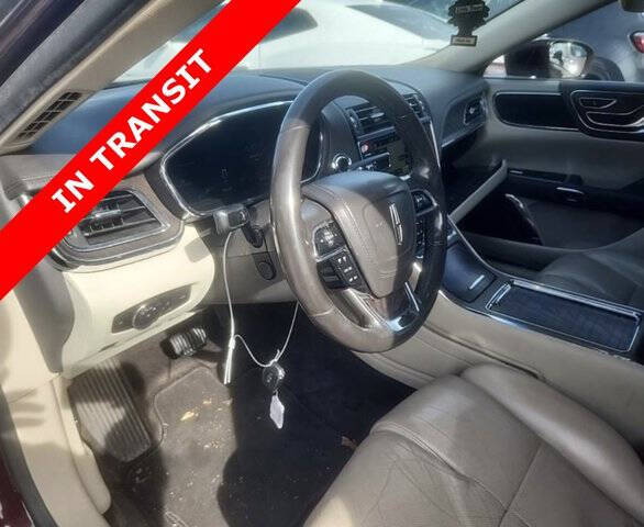 2017 Lincoln Continental Select