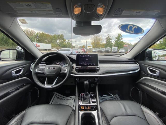 2022 Jeep Compass Latitude Lux