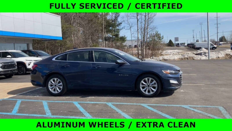Used 2022 Chevrolet Malibu 1LT with VIN 1G1ZD5ST9NF162125 for sale in Ludington, MI