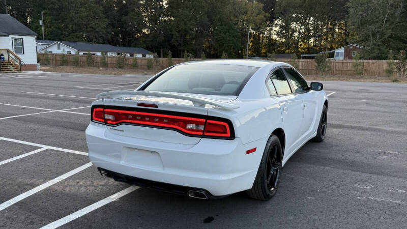 2012 Dodge Charger SE