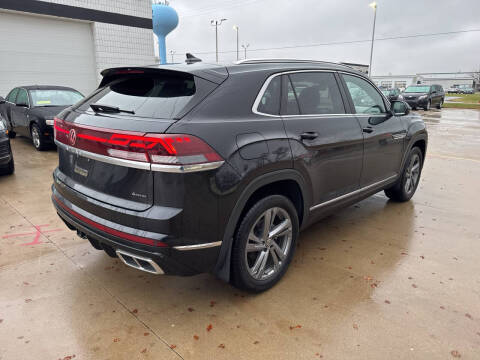 2024 Volkswagen Atlas Cross Sport SEL R-Line 4Motion