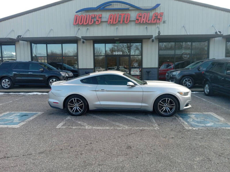 2017 Ford Mustang for sale at DOUG'S AUTO SALES INC in Pleasant View TN