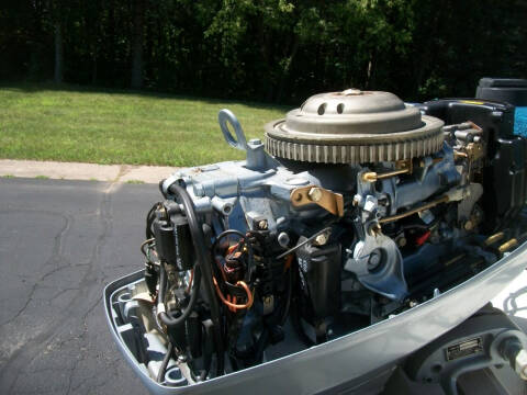 1983 Crestliner NORDIC