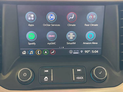 2022 GMC Acadia Denali