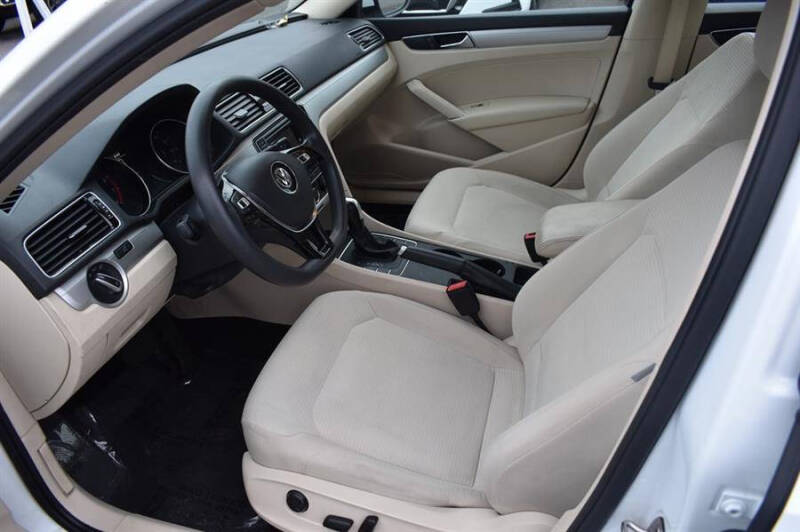 2018 Volkswagen Passat 2.0T S