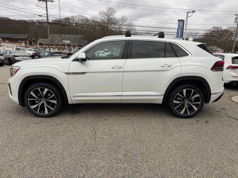 2026 Volkswagen Atlas Cross Sport SEL Premium R-Line 4Motion