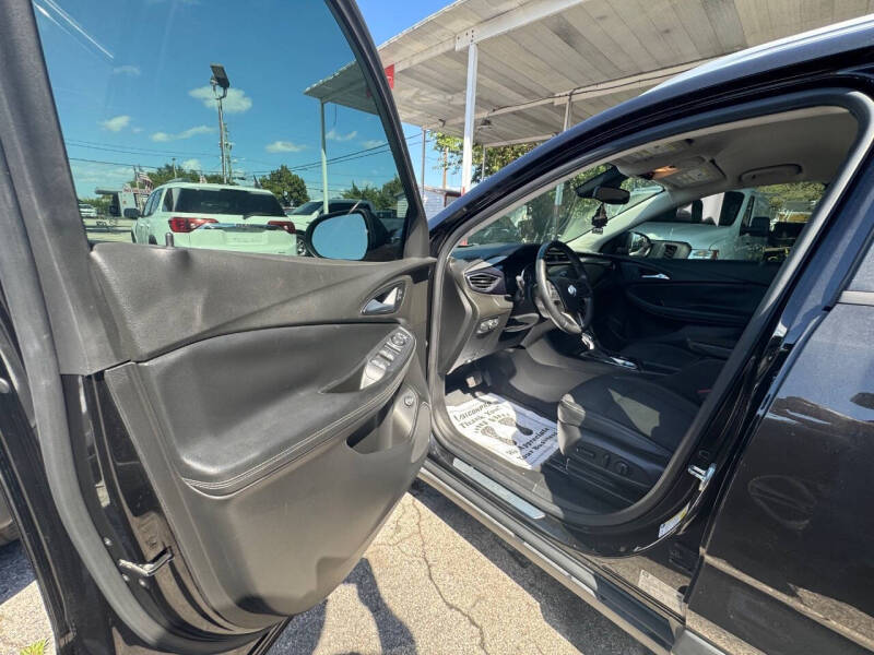 2021 Buick Encore GX Select