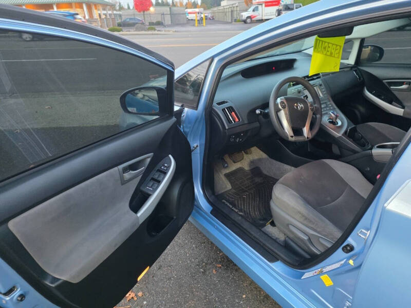 2012 Toyota Prius Plug-in Hybrid