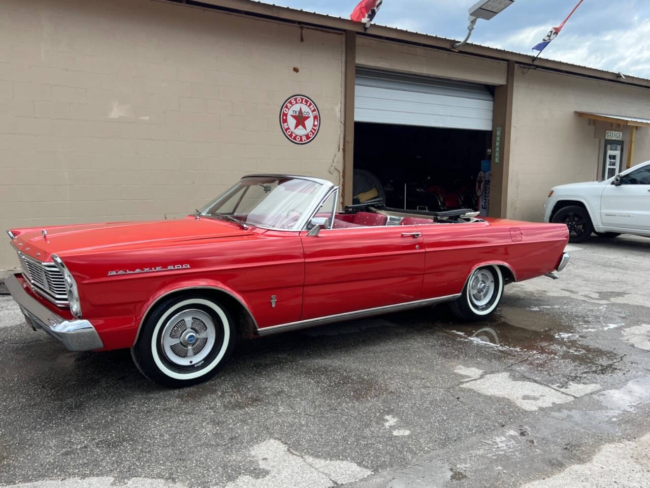 1965 Ford Galaxie 500 for sale at Memory Lane Classic Cars in Bushnell, FL