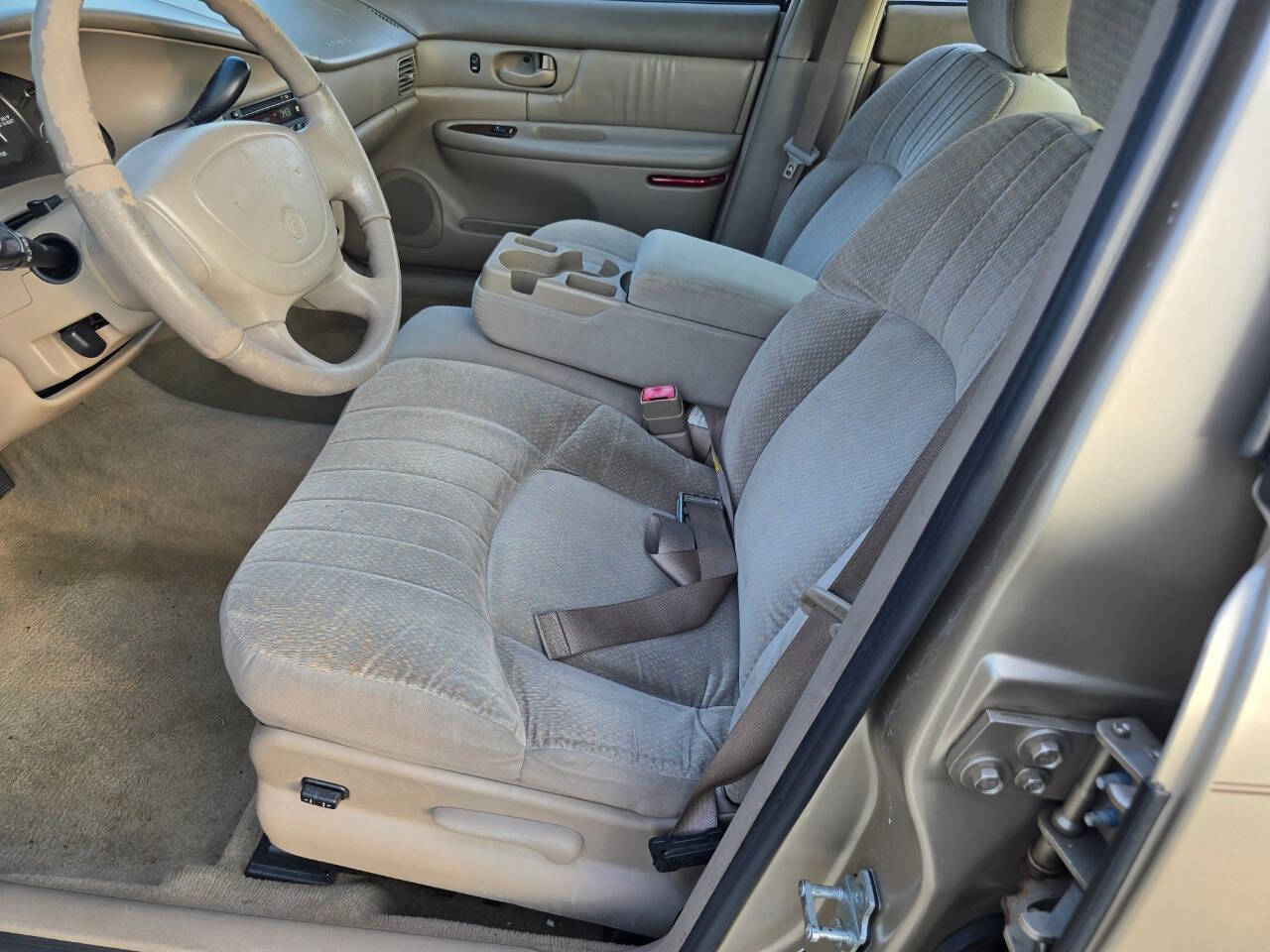 2005 Buick Century for sale at QUEENSGATE AUTO SALES in York, PA