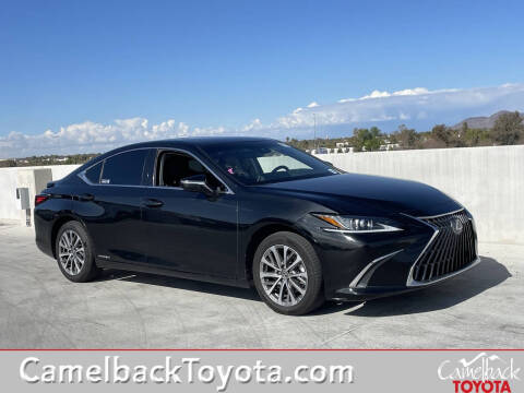 2022 Lexus ES 300h