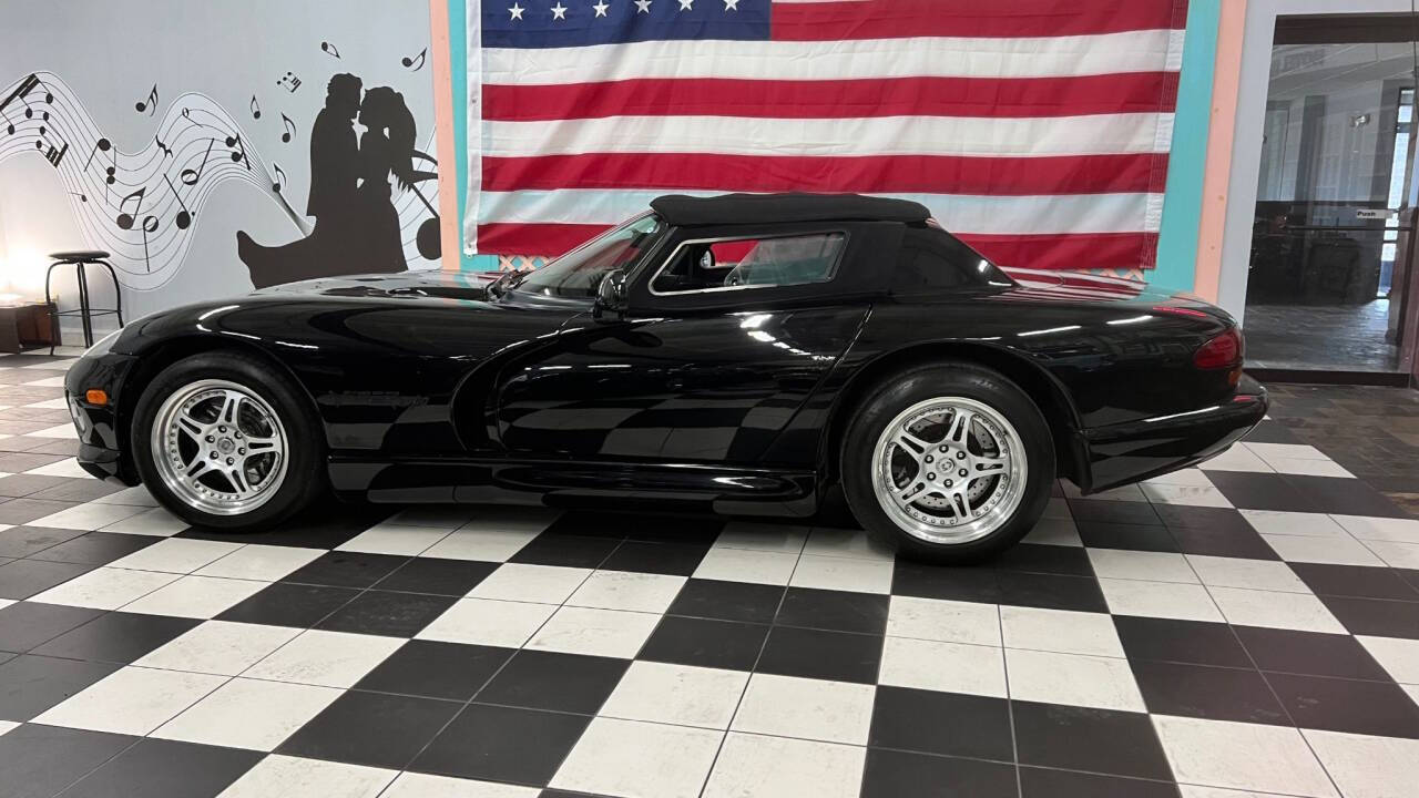 1996 Dodge Viper 12