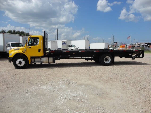 2013 Freightliner M2 106